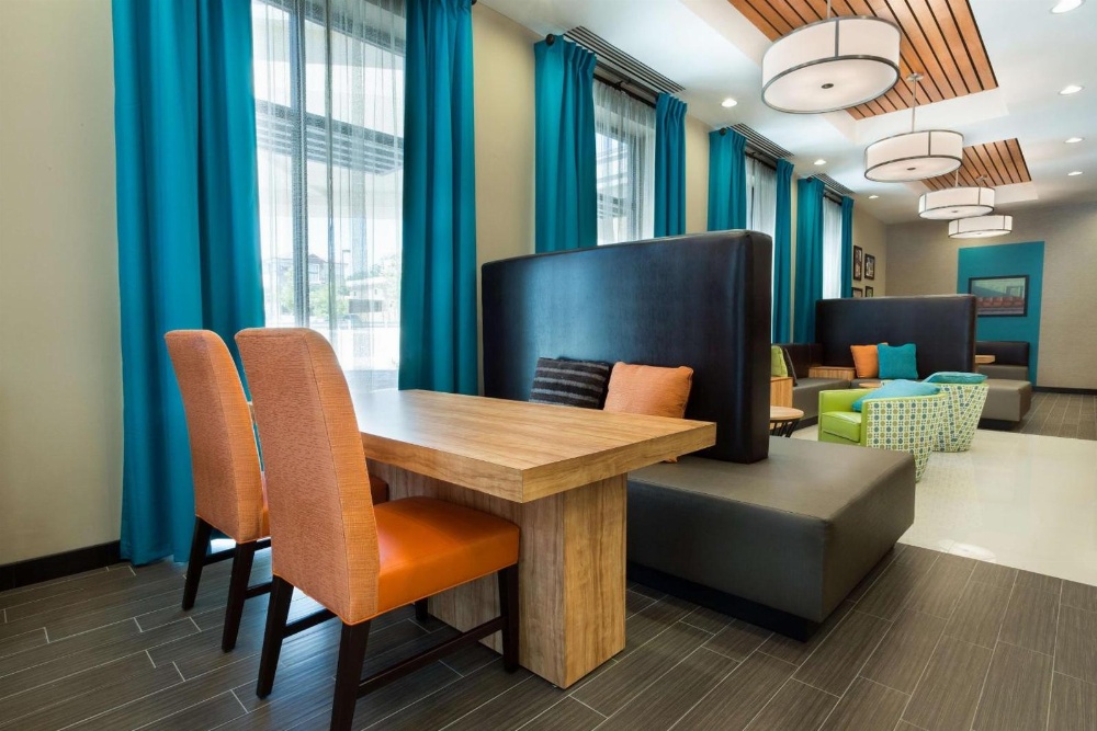 Deluxe Room with King Bed